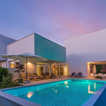 Kate Istria Villa