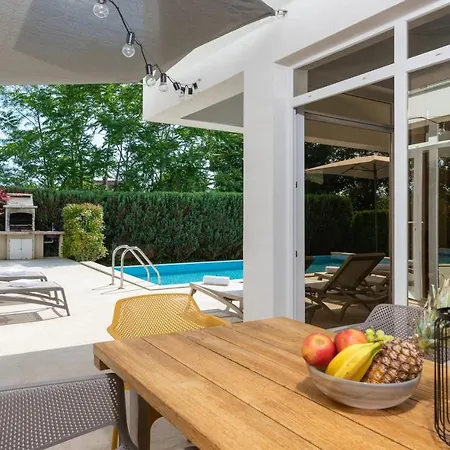Kate Istria Villa