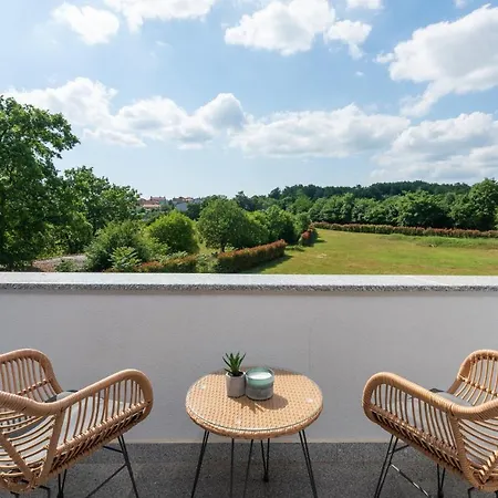 Kate Istria Villa Zminj